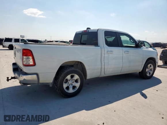 ✅ 2022 Ram 1500 Big Horn • VIN: 1C6RREBT7NN329104 • Lot: 71430575. Wystawiony na Copart z przebiegiem 64 674 mil. Bezpłatny archiwum sprzedaży aukcyjnych z USA i szczegółowy raport historii pojazdu na DreamBid. Zdjęcie 3.