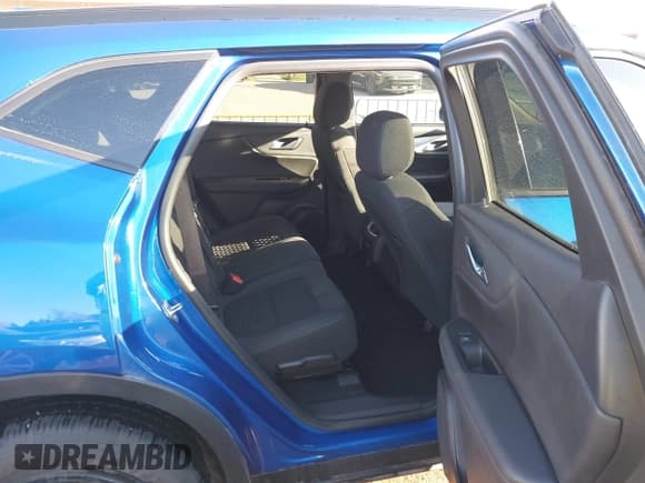 ✅ 2019 Chevrolet Blazer • VIN: 3GNKBGRS2KS587322 • Lot: 43618747. Listed on IAAI with 116,724 mi. Free auction sales archive from the USA and detailed vehicle history report at DreamBid. Image 8.