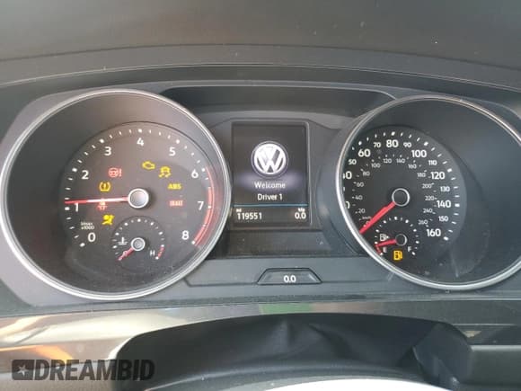 ✅ 2020 Volkswagen Tiguan SE • VIN: 3VV2B7AX3LM162795 • Lot: 84210775. Wystawiony na Copart z przebiegiem 119 551 mil. Bezpłatny archiwum sprzedaży aukcyjnych z USA i szczegółowy raport historii pojazdu na DreamBid. Zdjęcie 9.