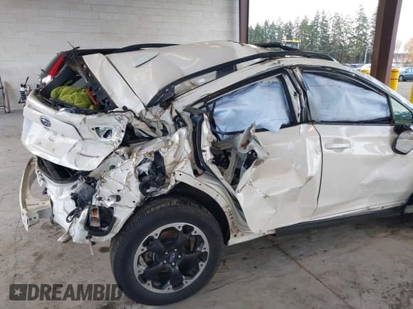 ✅ 2021 Subaru Crosstrek Premium • VIN: JF2GTAEC5M8320485 • Lot: 43726466. Wystawiony na IAAI z przebiegiem 59 192 mil. Bezpłatny archiwum sprzedaży aukcyjnych z USA i szczegółowy raport historii pojazdu na DreamBid. Zdjęcie 6.