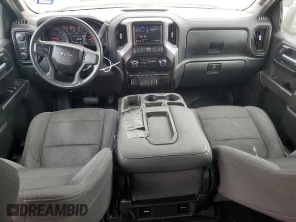 ✅ 2019 Chevrolet Silverado 1500 Custom Trail Boss • VIN: 3GCPYCEF8KG176685 • Lot: 80269674. Wystawiony na Copart z przebiegiem 101 585 mil. Bezpłatny archiwum sprzedaży aukcyjnych z USA i szczegółowy raport historii pojazdu na DreamBid. Zdjęcie 8.