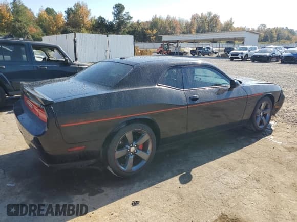 ✅ 2013 Dodge Challenger R/T Classic • VIN: 2C3CDYBTXDH680826 • Lot: 92224215. Wystawiony na Copart z przebiegiem 157 631 mil. Bezpłatny archiwum sprzedaży aukcyjnych z USA i szczegółowy raport historii pojazdu na DreamBid. Zdjęcie 3.