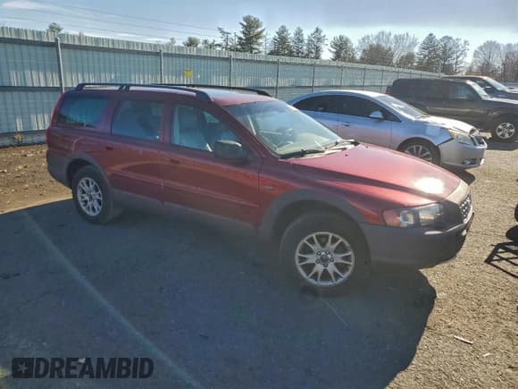 ✅ 2004 Volvo V70 XC Cross Country • VIN: YV1SZ59H841130350 • Lot: 93266765. Wystawiony na Copart z przebiegiem 185 158 mil. Bezpłatny archiwum sprzedaży aukcyjnych z USA i szczegółowy raport historii pojazdu na DreamBid. Zdjęcie 4.