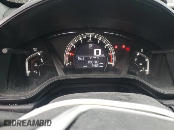 ✅ 2017 Honda CR-V LX • VIN: 2HKRW6H34HH204080 • Lot: 92824385. Wystawiony na Copart z przebiegiem 96 782 mil. Bezpłatny archiwum sprzedaży aukcyjnych z USA i szczegółowy raport historii pojazdu na DreamBid. Zdjęcie 9.