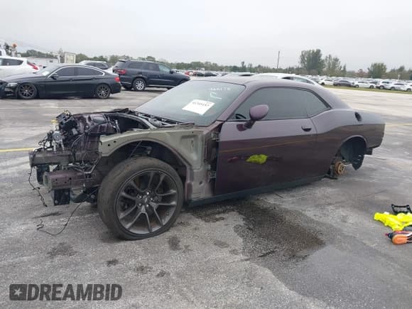✅ 2021 Dodge Challenger GT • VIN: 2C3CDZJG5MH533355 • Lot: 43110951. Wystawiony na IAAI z przebiegiem 61 373 mil. Bezpłatny archiwum sprzedaży aukcyjnych z USA i szczegółowy raport historii pojazdu na DreamBid. Zdjęcie 2.