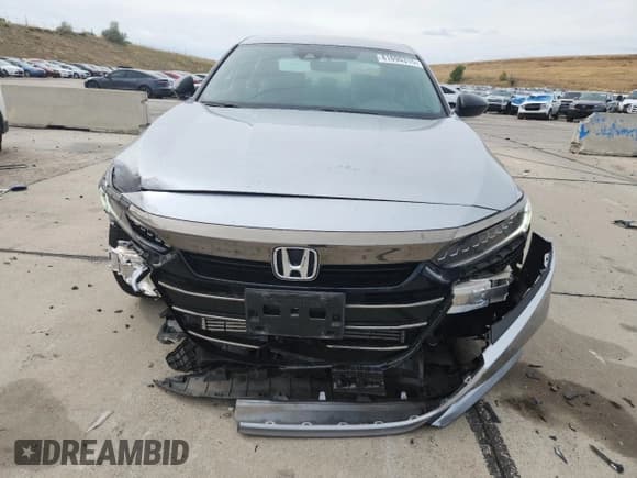 ✅ 2022 Honda Accord Sport • VIN: 1HGCV1F33NA110324 • Лот: 81690315. Опубликован ранее на Copart с пробегом 33 257 миль. Бесплатный доступ к архиву аукционных продаж из США и подробный отчёт об истории автомобиля на DreamBid. Изображение 5.