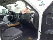 ✅ 2017 Chevrolet Silverado 2500HD LT • VIN: 1GC1KVEY4HF182790 • Lot: 42357385. Wystawiony na IAAI z przebiegiem 189 755 mil. Bezpłatny archiwum sprzedaży aukcyjnych z USA i szczegółowy raport historii pojazdu na DreamBid. Zdjęcie 5.