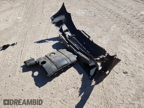 ✅ 2011 Volkswagen Golf • VIN: WVWDB7AJ2BW329925 • Lot: 89714015. Listed on Copart with 196,306 mi. Free auction sales archive from the USA and detailed vehicle history report at DreamBid. Image 12.