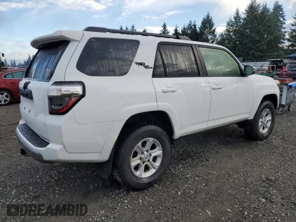✅ 2024 Toyota 4Runner TRD Off Road • VIN: JTERU5JR9R6300714 • Лот: 87097795. Опубликован ранее на Copart с пробегом 8 034 миль. Бесплатный доступ к архиву аукционных продаж из США и подробный отчёт об истории автомобиля на DreamBid. Изображение 3.