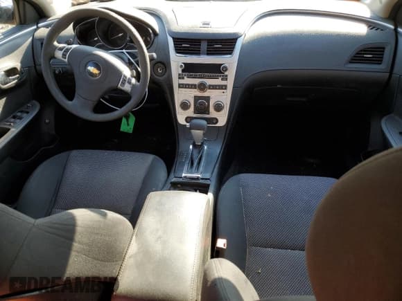 ✅ 2010 Chevrolet Malibu 1LT • VIN: 1G1ZC5E02AF243983 • Lot: 37243384. Listed on Copart with 157,502 mi. Free auction sales archive from the USA and detailed vehicle history report at DreamBid. Image 8.