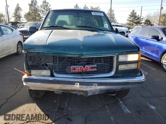 ✅ 1997 GMC Sierra 2500 • VIN: 1GTGC29J0VE541668 • Лот: 43625795. Опубликован ранее на Copart с пробегом 68 131 миль. Бесплатный доступ к архиву аукционных продаж из США и подробный отчёт об истории автомобиля на DreamBid. Изображение 5.