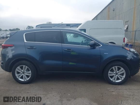 ✅ 2018 Kia Sportage LX • VIN: KNDPMCAC0J7347348 • Lot: 43304965. Listed on IAAI with 72,998 mi. Free auction sales archive from the USA and detailed vehicle history report at DreamBid. Image 14.