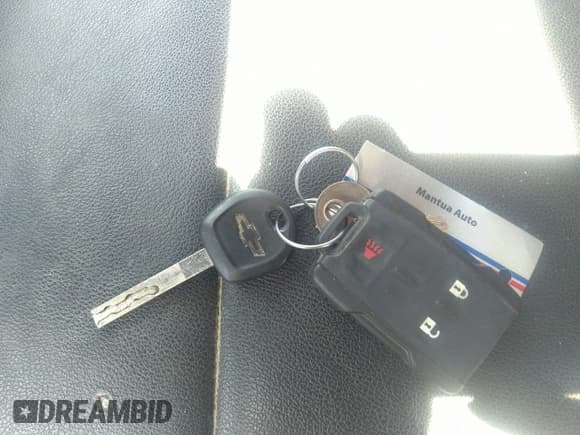 ✅ 2020 Chevrolet Silverado 2500HD • VIN: 1GB0WLE75LF275729 • Lot: 42446165. Wystawiony na IAAI z przebiegiem 87 247 mil. Bezpłatny archiwum sprzedaży aukcyjnych z USA i szczegółowy raport historii pojazdu na DreamBid. Zdjęcie 11.