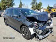 ✅ 2025 Toyota Sienna Platinum • VIN: 5TDESKFC7SS201911 • Lot: 67221445. Listed on Copart with 1,090 mi. Free auction sales archive from the USA and detailed vehicle history report at DreamBid. Image 4.