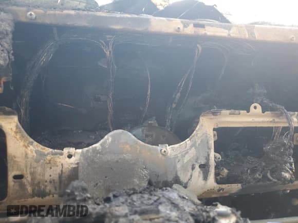 ✅ 1993 Dodge Cargo • VIN: 2B6JB31YXPK510390 • Lot: 72402394. Listed on Copart with Not provided. Free auction sales archive from the USA and detailed vehicle history report at DreamBid. Image 8.