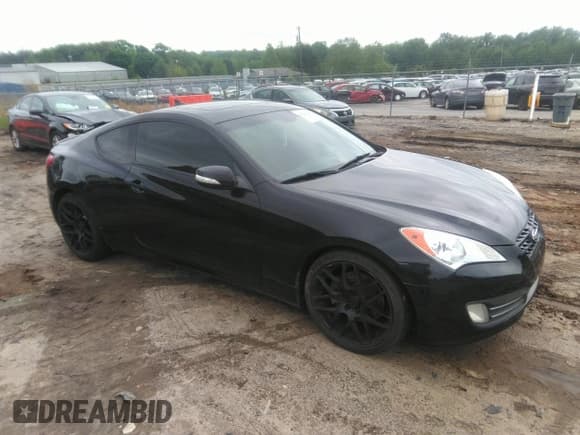 ✅ 2011 Hyundai Genesis Coupe Grand Touring • VIN: KMHHU6KH8BU043988 • Lot: 42126418. Wystawiony na IAAI z przebiegiem 240 904 mil. Bezpłatny archiwum sprzedaży aukcyjnych z USA i szczegółowy raport historii pojazdu na DreamBid. Zdjęcie 1.