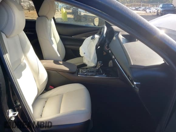 ✅ 2021 Mazda CX-30 Premium • VIN: 3MVDMBDY4MM252966 • Лот: 43502020. Опубликован ранее на IAAI с пробегом 41 331 миль. Бесплатный доступ к архиву аукционных продаж из США и подробный отчёт об истории автомобиля на DreamBid. Изображение 5.