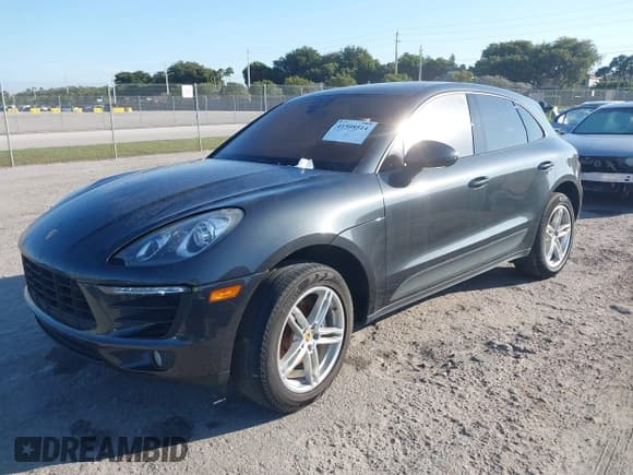 ✅ 2017 Porsche Macan • VIN: WP1AA2A50HLB05251 • Lot: 41508514. Wystawiony na IAAI z przebiegiem 45 736 mil. Bezpłatny archiwum sprzedaży aukcyjnych z USA i szczegółowy raport historii pojazdu na DreamBid. Zdjęcie 2.