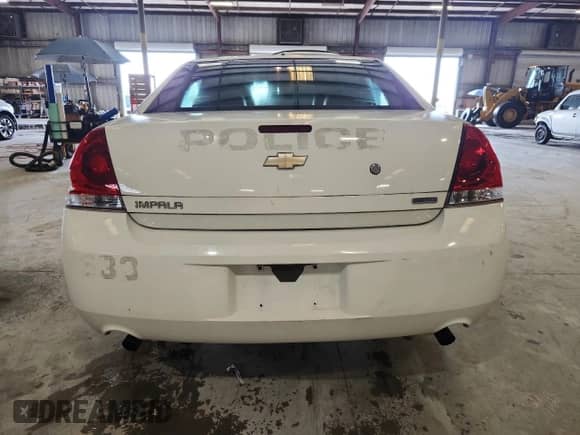 2015 Chevrolet Impala Police Police с VIN 2G1WD5E33F1155453, выставлен на аукционе Copart как лот 63393235 с пробегом 174 985 миль миль и Списание • Salvage title. История ставок и продаж доступна на DreamBid. Изображение 6.