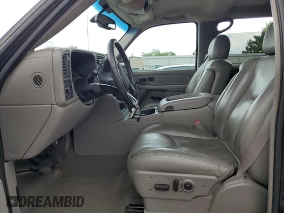 ✅ 2004 GMC Sierra 2500 SLE • VIN: 1GTGK23U34F183447 • Lot: 67697764. Wystawiony na Copart z przebiegiem 85 417 mil. Bezpłatny archiwum sprzedaży aukcyjnych z USA i szczegółowy raport historii pojazdu na DreamBid. Zdjęcie 7.