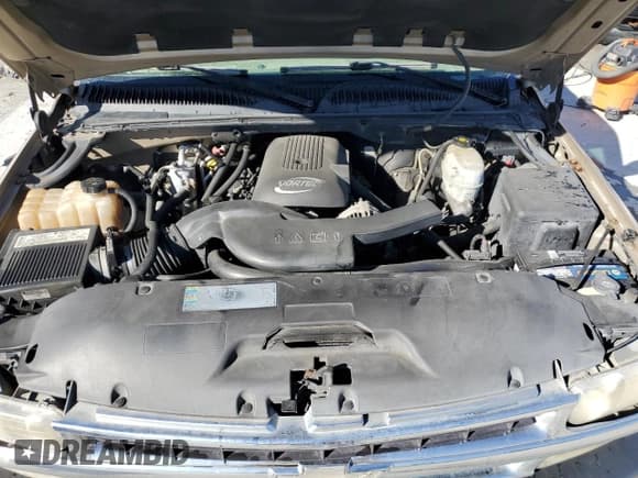 ✅ 2006 Chevrolet Tahoe LS • VIN: 1GNEC13V46J150147 • Lot: 45947745. Wystawiony na Copart z przebiegiem 297 554 mil. Bezpłatny archiwum sprzedaży aukcyjnych z USA i szczegółowy raport historii pojazdu na DreamBid. Zdjęcie 12.