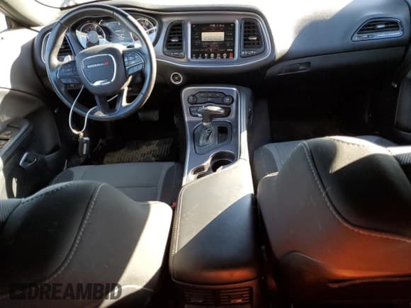 ✅ 2016 Dodge Challenger SXT Plus • VIN: 2C3CDZAG5GH166252 • Lot: 37780223. Wystawiony na Copart z przebiegiem 73 254 mil. Bezpłatny archiwum sprzedaży aukcyjnych z USA i szczegółowy raport historii pojazdu na DreamBid. Zdjęcie 8.