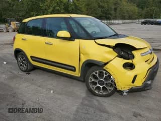 ✅ 2014 FIAT 500L Trekking • VIN: ZFBCFADH1EZ021866 • Lot: 71776554. Listed on Copart with 98,866 mi. Free auction sales archive from the USA and detailed vehicle history report at DreamBid. Image 4.