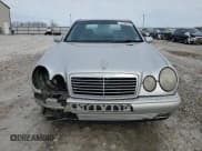 ✅ 1996 Mercedes-Benz E 320 • VIN: WDBJF20F9TJ003169 • Lot: 45449525. Listed on Copart with 171,754 mi. Free auction sales archive from the USA and detailed vehicle history report at DreamBid. Image 5.