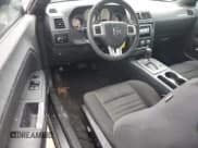 ✅ 2013 Dodge Challenger SXT • VIN: 2C3CDYAG8DH582284 • Lot: 86512224. Wystawiony na Copart z przebiegiem 137 808 mil. Bezpłatny archiwum sprzedaży aukcyjnych z USA i szczegółowy raport historii pojazdu na DreamBid. Zdjęcie 8.