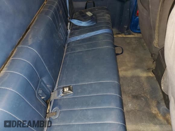 ✅ 1995 Ford F-250 • VIN: 1FTHX26H6SKC09399 • Lot: 64132635. Wystawiony na Copart z przebiegiem 194 678 mil. Bezpłatny archiwum sprzedaży aukcyjnych z USA i szczegółowy raport historii pojazdu na DreamBid. Zdjęcie 10.