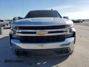 ✅ 2019 Chevrolet Silverado 1500 LT • VIN: 1GCUWCEDXKZ407903 • Lot: 72807174. Wystawiony na Copart z przebiegiem 89 252 mil. Bezpłatny archiwum sprzedaży aukcyjnych z USA i szczegółowy raport historii pojazdu na DreamBid. Zdjęcie 5.