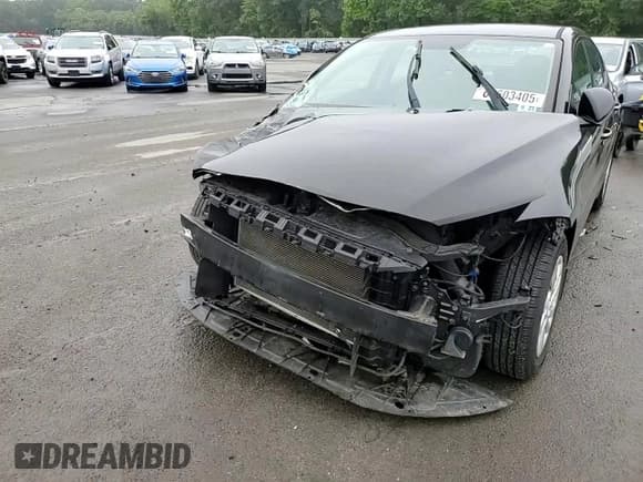 ✅ 2018 Hyundai Elantra SE • VIN: 5NPD74LF9JH221377 • Lot: 69603405. Listed on Copart with Not provided. Free auction sales archive from the USA and detailed vehicle history report at DreamBid. Image 13.