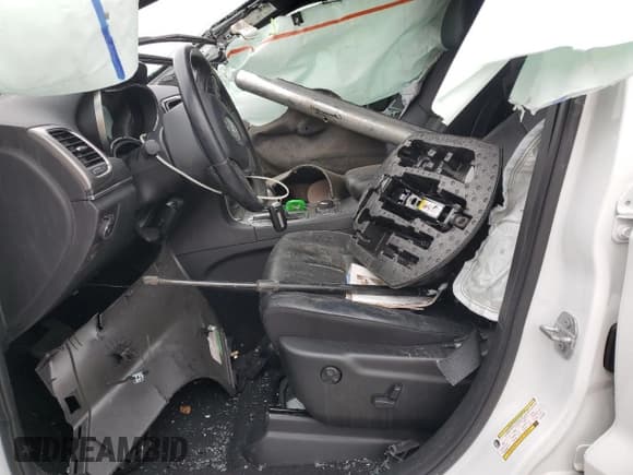 ✅ 2020 Jeep Grand Cherokee Limited X • VIN: 1C4RJFBT2LC410073 • Лот: 87383915. Опубликован ранее на Copart с пробегом Не указан. Бесплатный доступ к архиву аукционных продаж из США и подробный отчёт об истории автомобиля на DreamBid. Изображение 7.