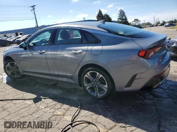 ✅ 2022 Kia K5 LXS • VIN: 5XXG14J28NG143884 • Лот: 84904835. Опубликован ранее на Copart с пробегом 40 259 миль. Бесплатный доступ к архиву аукционных продаж из США и подробный отчёт об истории автомобиля на DreamBid. Изображение 2.