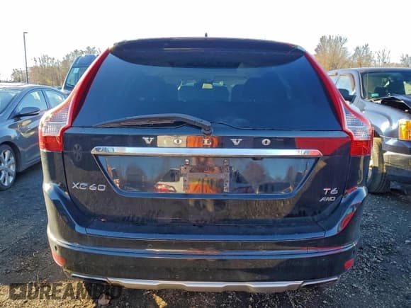 ✅ 2014 Volvo XC60 R-Design Premier Plus • VIN: YV4902DZ1E2515240 • Lot: 93454535. Listed on Copart with 156,467 mi. Free auction sales archive from the USA and detailed vehicle history report at DreamBid. Image 6.