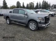 ✅ 2021 Nissan Titan SL • VIN: 1N6AA1ED9MN505396 • Lot: 75060034. Wystawiony na Copart z przebiegiem 35 618 mil. Bezpłatny archiwum sprzedaży aukcyjnych z USA i szczegółowy raport historii pojazdu na DreamBid. Zdjęcie 4.