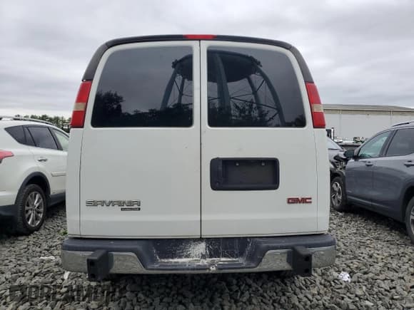 ✅ 2014 GMC Savana Cargo • VIN: 1GTW7FCA5E1904151 • Lot: 68912775. Listed on Copart with 272,659 mi. Free auction sales archive from the USA and detailed vehicle history report at DreamBid. Image 6.