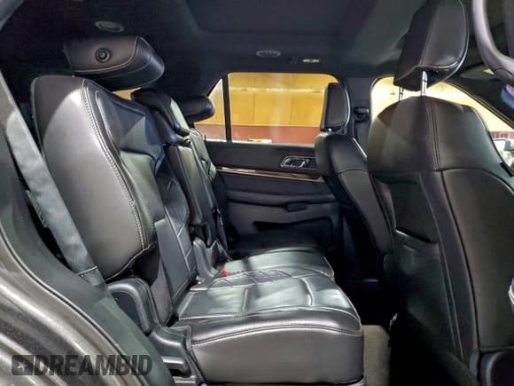 ✅ 2018 Ford Explorer Platinum • VIN: 1FM5K8HT4JGB83548 • Лот: 93612075. Опубликован ранее на Copart с пробегом 83 282 миль. Бесплатный доступ к архиву аукционных продаж из США и подробный отчёт об истории автомобиля на DreamBid. Изображение 11.