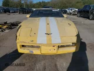 1984 Chevrolet Corvette z VIN 1G1AY0786E5124723, wystawiony jako Copart lot #73257764 z przebiegiem Nie podano mil oraz Czysty tytuł • Clean title. Historia ofert i sprzedaży dostępna na DreamBid. Obrazek 5.