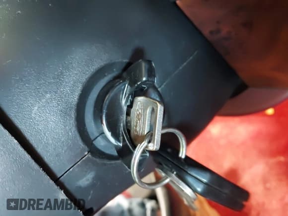 ✅ 1992 Mercury Cougar • VIN: 1MEPM6045NH646487 • Lot: 43029110. Wystawiony na IAAI z przebiegiem 72 581 mil. Bezpłatny archiwum sprzedaży aukcyjnych z USA i szczegółowy raport historii pojazdu na DreamBid. Zdjęcie 11.