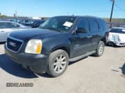 ✅ 2008 GMC Yukon SLT 4SA • VIN: 1GKFC13J38R135268 • Lot: 43620899. Listed on IAAI with 266,388 mi. Free auction sales archive from the USA and detailed vehicle history report at DreamBid. Image 2.