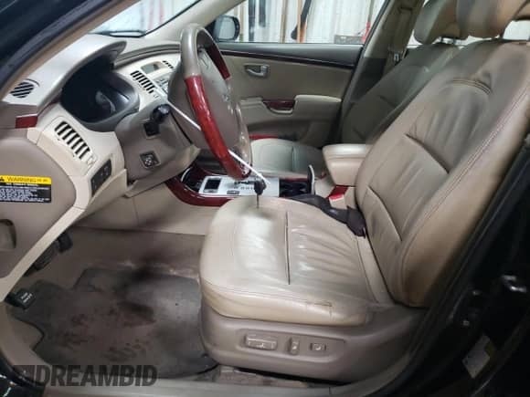 2008 Hyundai Azera Limited с VIN KMHFC46F98A291524, выставлен на аукционе Copart как лот 44422885 с пробегом 230 413 миль миль и Списание • Salvage title. История ставок и продаж доступна на DreamBid. Изображение 7.