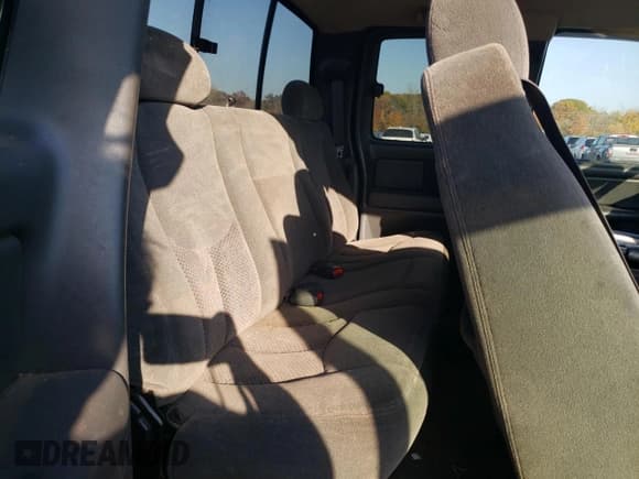 ✅ 2004 Chevrolet Silverado 1500 Z71 • VIN: 2GCEK19T041165978 • Лот: 77319904. Опубликован ранее на Copart с пробегом Не указан. Бесплатный доступ к архиву аукционных продаж из США и подробный отчёт об истории автомобиля на DreamBid. Изображение 10.