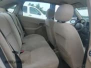 ✅ 2002 Ford Focus SE • VIN: 1FAFP34P42W361770 • Lot: 70506205. Wystawiony na Copart z przebiegiem 105 586 mil. Bezpłatny archiwum sprzedaży aukcyjnych z USA i szczegółowy raport historii pojazdu na DreamBid. Zdjęcie 10.