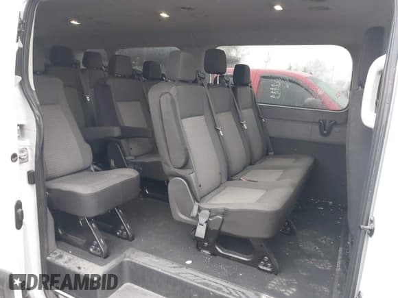 ✅ 2023 Ford Transit Passenger XLT • VIN: 1FBAX2YG1PKA91215 • Lot: 43217979. Wystawiony na IAAI z przebiegiem 74 046 mil. Bezpłatny archiwum sprzedaży aukcyjnych z USA i szczegółowy raport historii pojazdu na DreamBid. Zdjęcie 8.