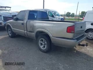 ✅ 1999 Chevrolet S-10 • VIN: 1GCCS144XX8186944 • Лот: 42250440. Опубликован ранее на IAAI с пробегом 182 741 миль. Бесплатный доступ к архиву аукционных продаж из США и подробный отчёт об истории автомобиля на DreamBid. Изображение 3.