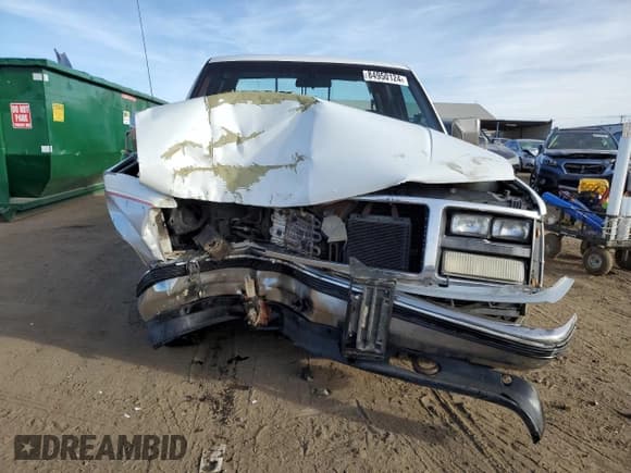 ✅ 1988 GMC Sierra 2500 • VIN: 2GTFK29K4J1587569 • Lot: 84950124. Listed on Copart with 189,218 mi. Free auction sales archive from the USA and detailed vehicle history report at DreamBid. Image 5.