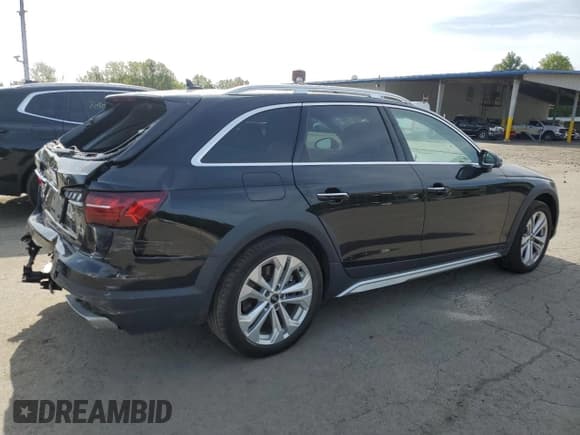 ✅ 2023 Audi A4 allroad Premium Plus • VIN: WA18AAF45PA051623 • Lot: 70318895. Wystawiony na Copart z przebiegiem Nie podano. Bezpłatny archiwum sprzedaży aukcyjnych z USA i szczegółowy raport historii pojazdu na DreamBid. Zdjęcie 3.