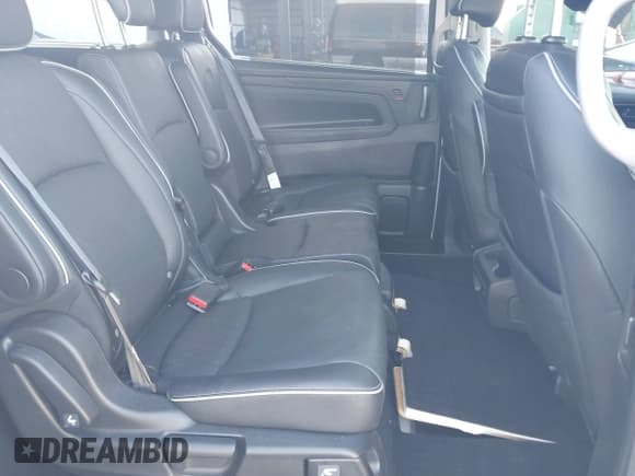 ✅ 2024 Honda Odyssey Elite • VIN: 5FNRL6H93RB025591 • Лот: 43683282. Опубликован ранее на IAAI с пробегом 43 889 миль. Бесплатный доступ к архиву аукционных продаж из США и подробный отчёт об истории автомобиля на DreamBid. Изображение 8.