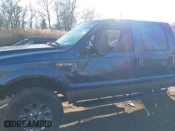 ✅ 2005 Ford F-250 XL • VIN: 1FTSW21595EB59154 • Lot: 41634938. Listed on IAAI with 232,970 mi. Free auction sales archive from the USA and detailed vehicle history report at DreamBid. Image 18.